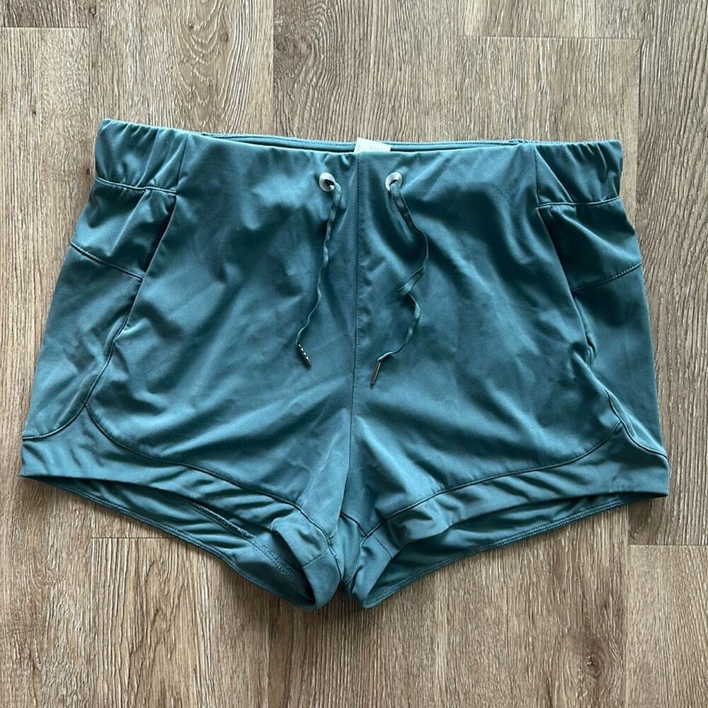 Zyia Active Moss Nantucket Drawstring Short Large Soft Athletic Matte Fabric